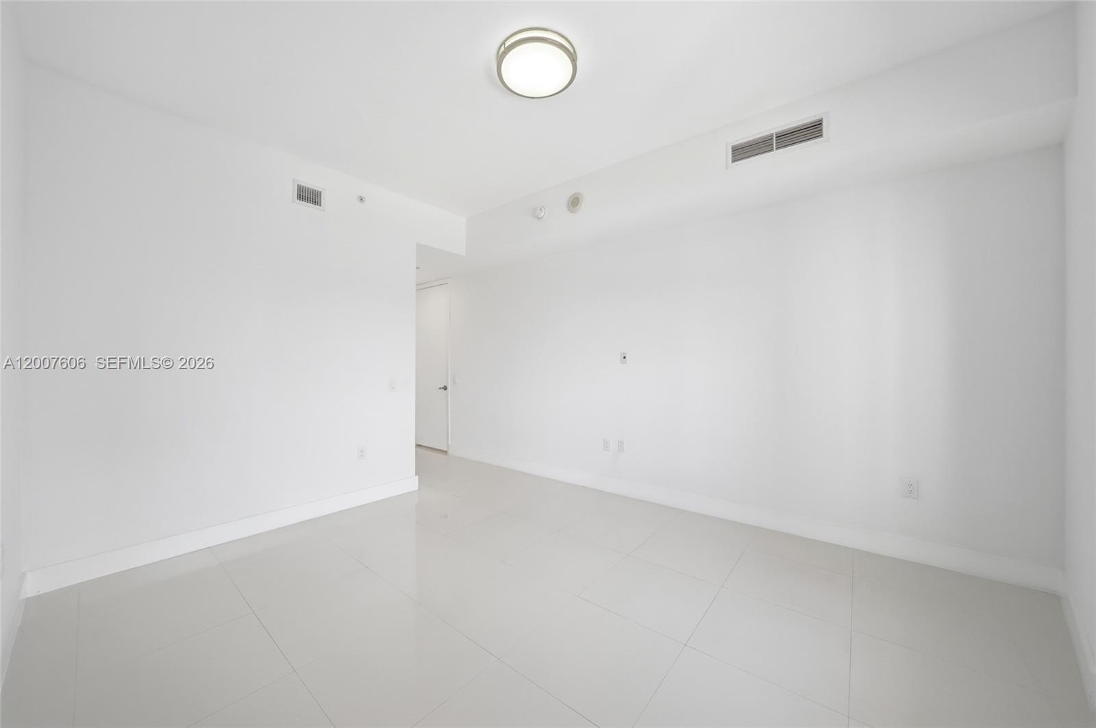 1100 Biscayne Blvd #4402 Miami, FL 33132