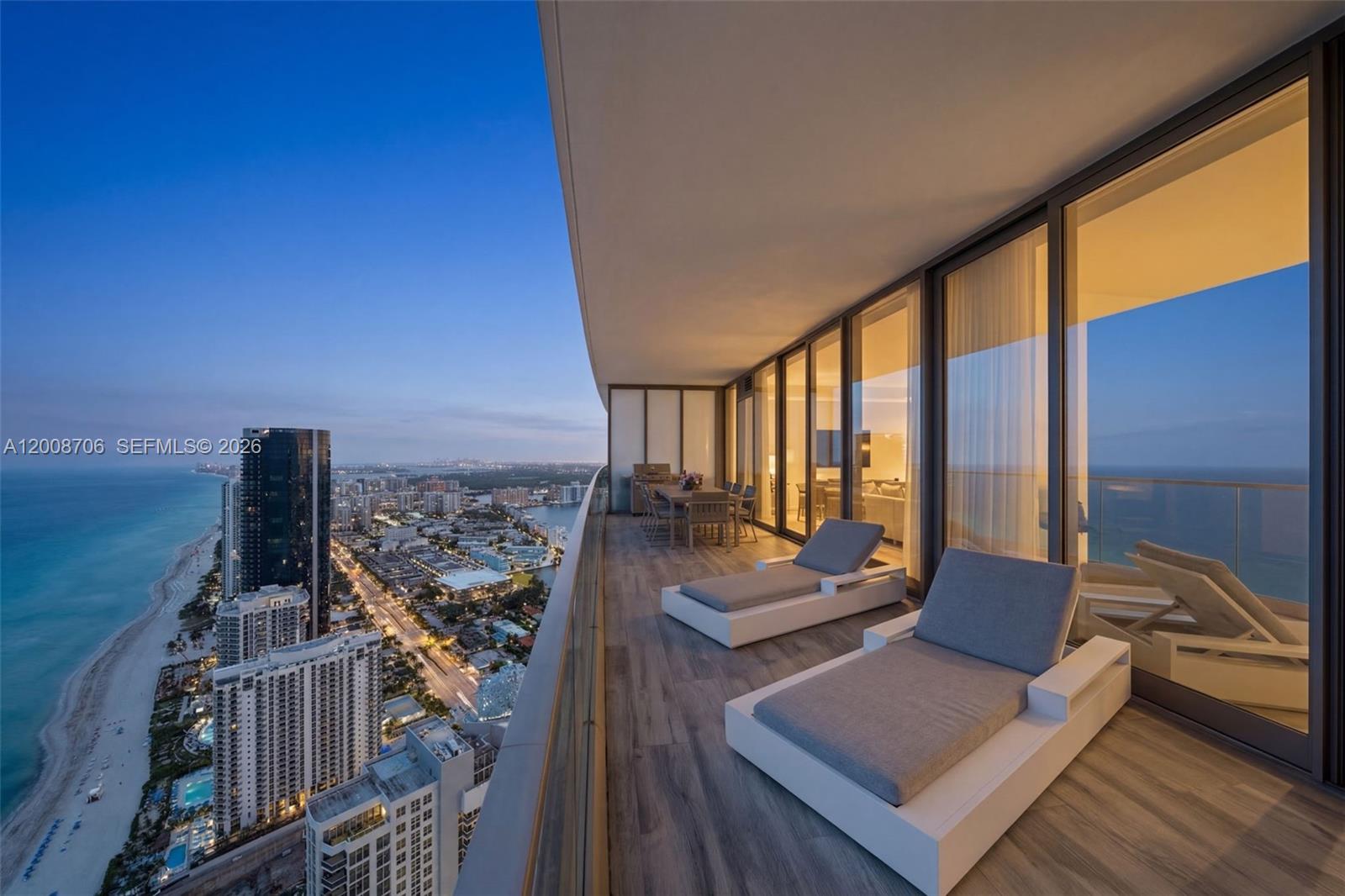 18975 Collins Ave #5200 Sunny Isles Beach, FL 33160