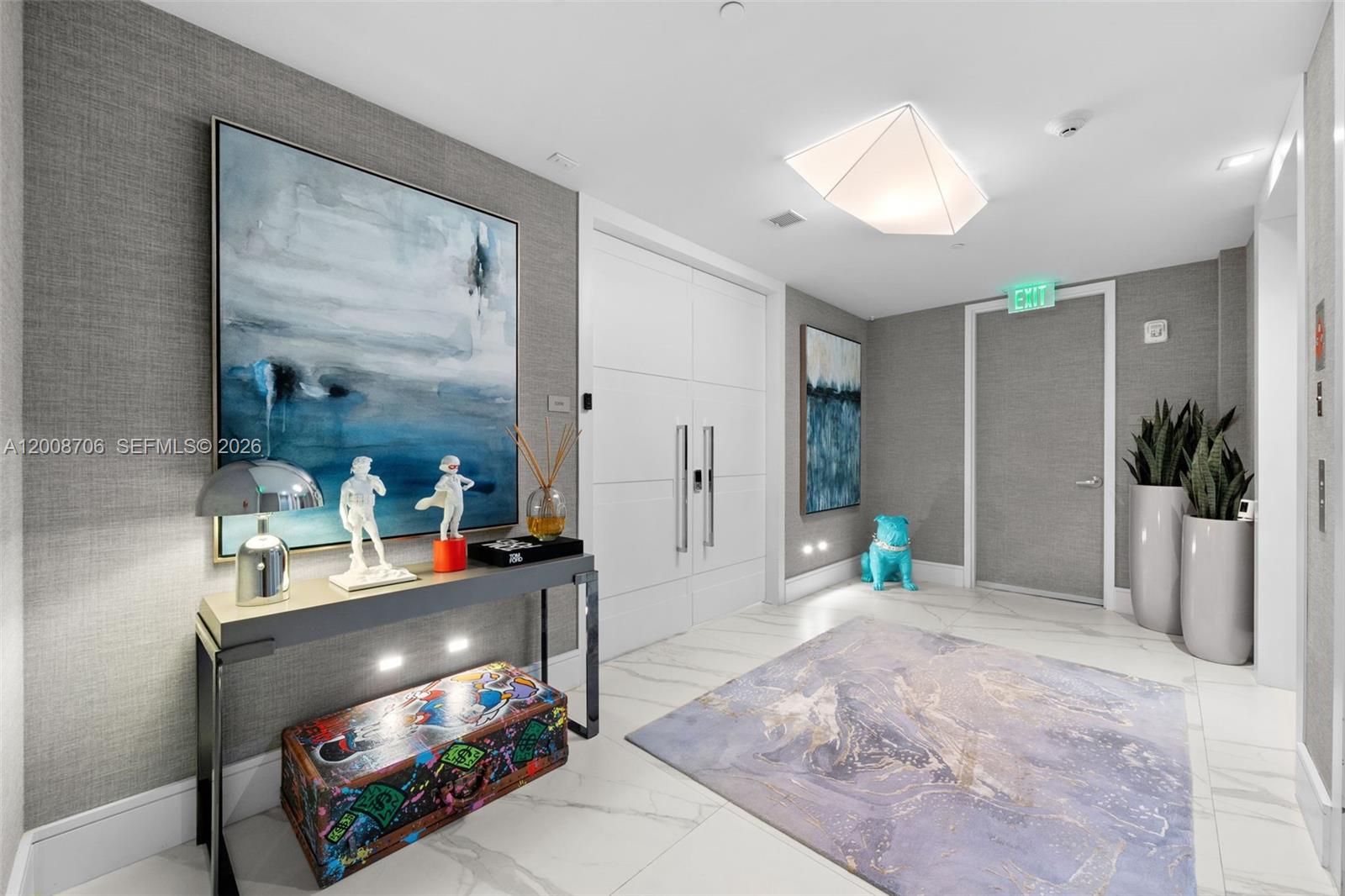 18975 Collins Ave #5200 Sunny Isles Beach, FL 33160