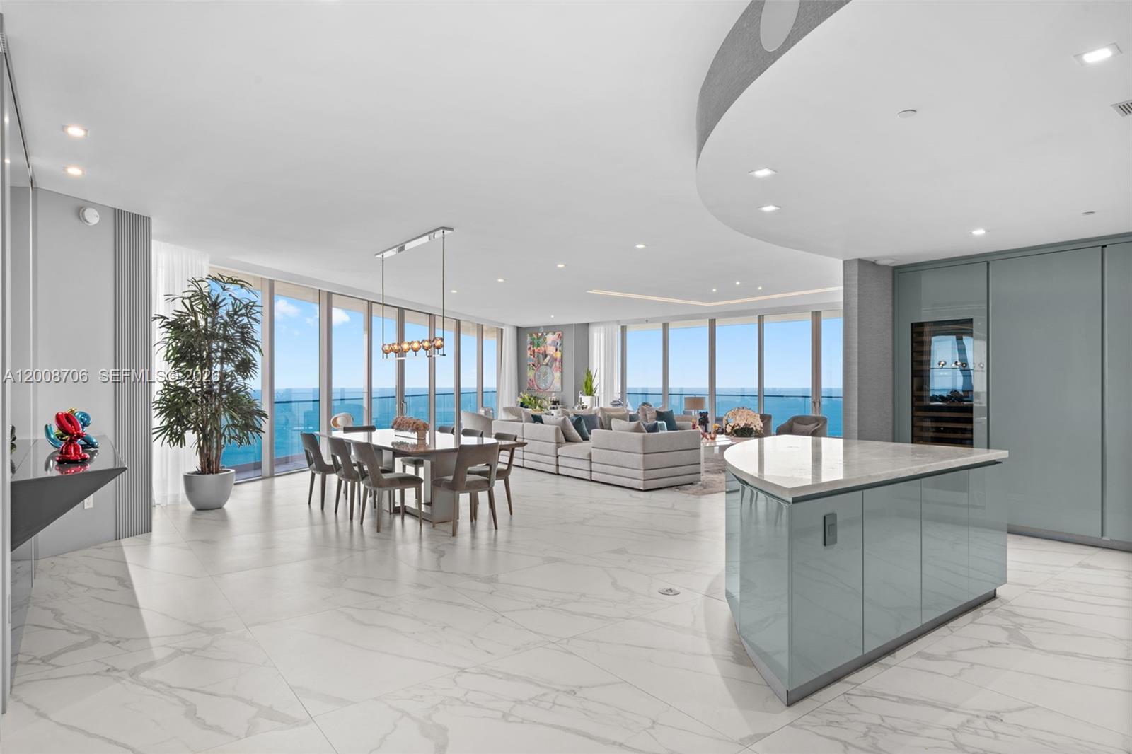 18975 Collins Ave #5200 Sunny Isles Beach, FL 33160