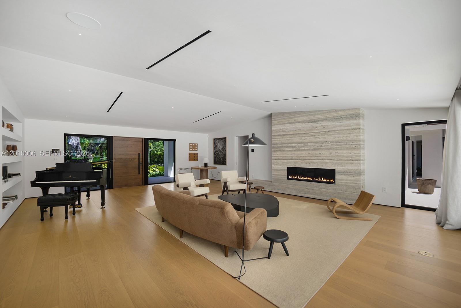 4100 Pinta Ct Coral Gables, FL 33146