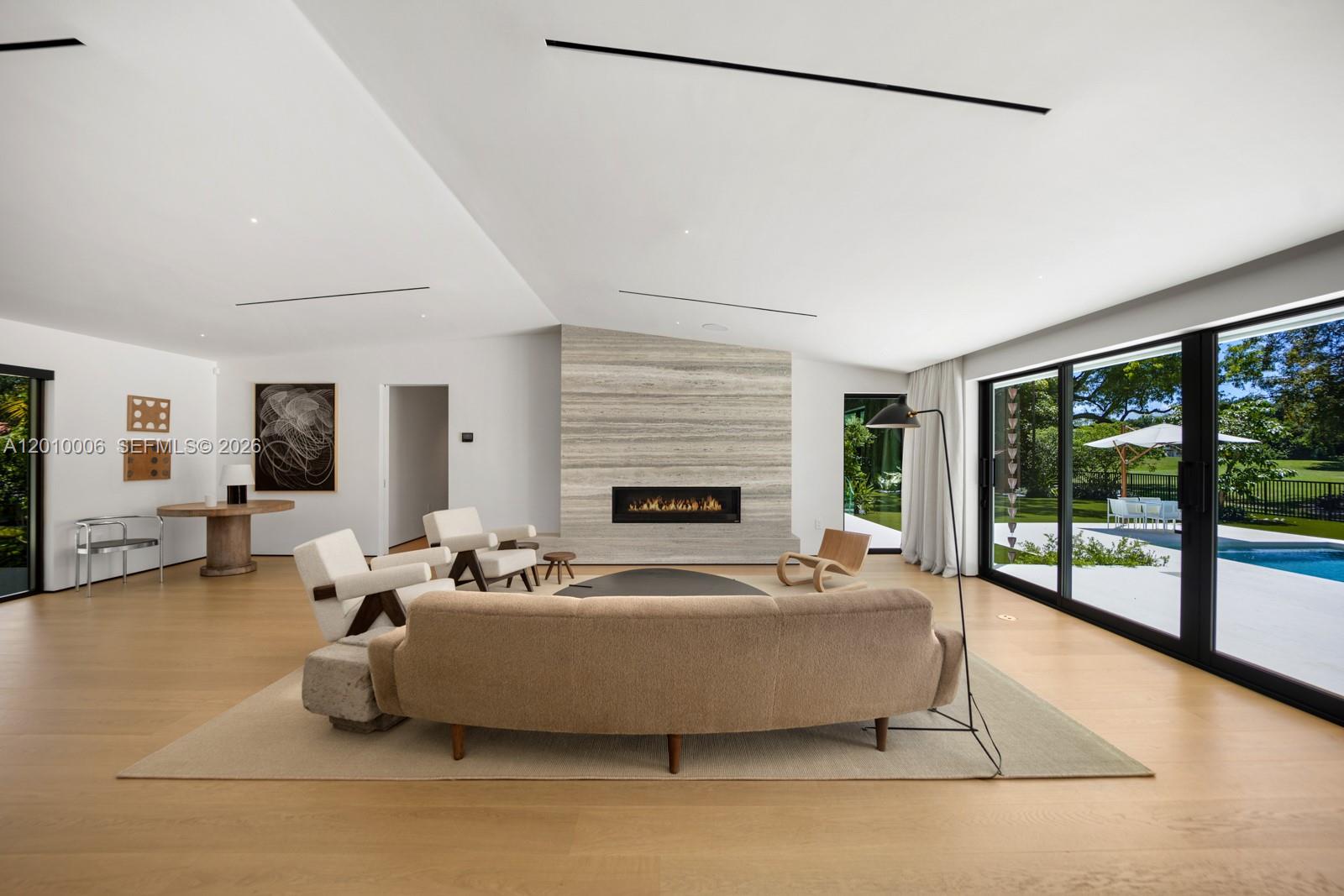 4100 Pinta Ct Coral Gables, FL 33146