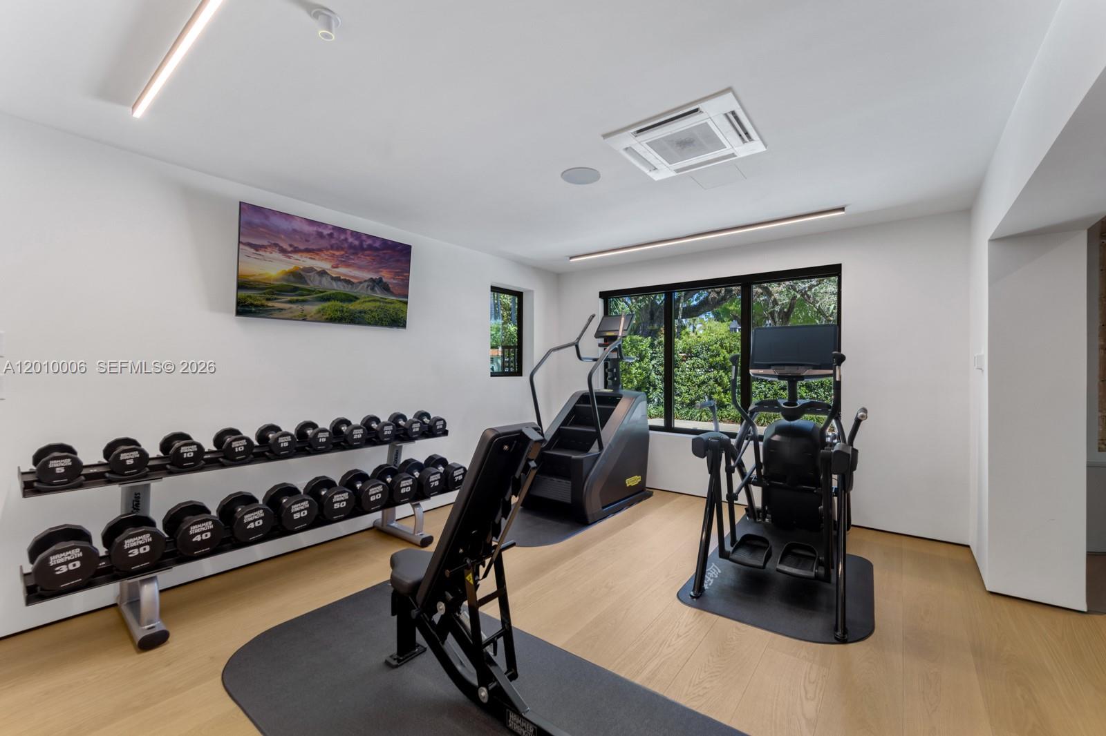 4100 Pinta Ct Coral Gables, FL 33146