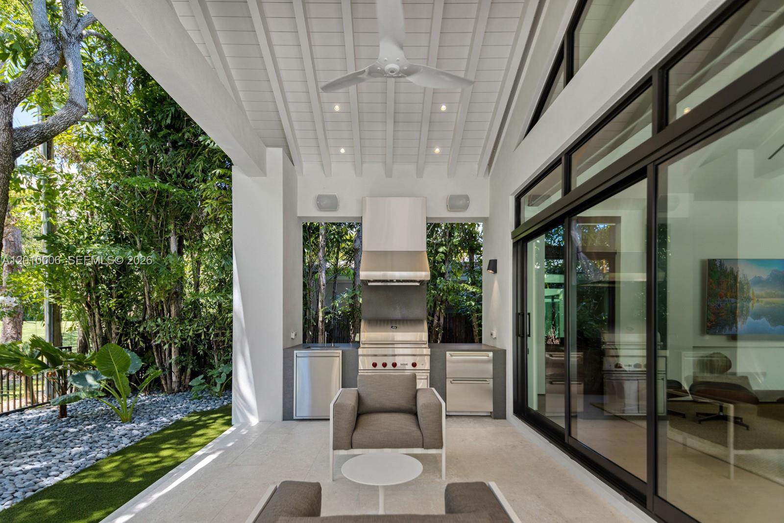 4100 Pinta Ct Coral Gables, FL 33146