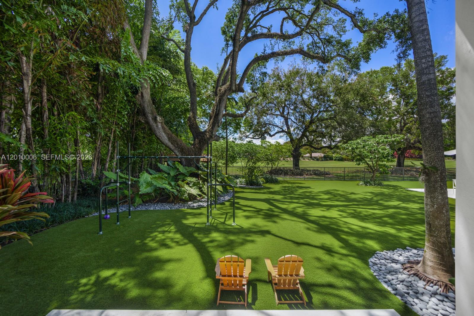 4100 Pinta Ct Coral Gables, FL 33146