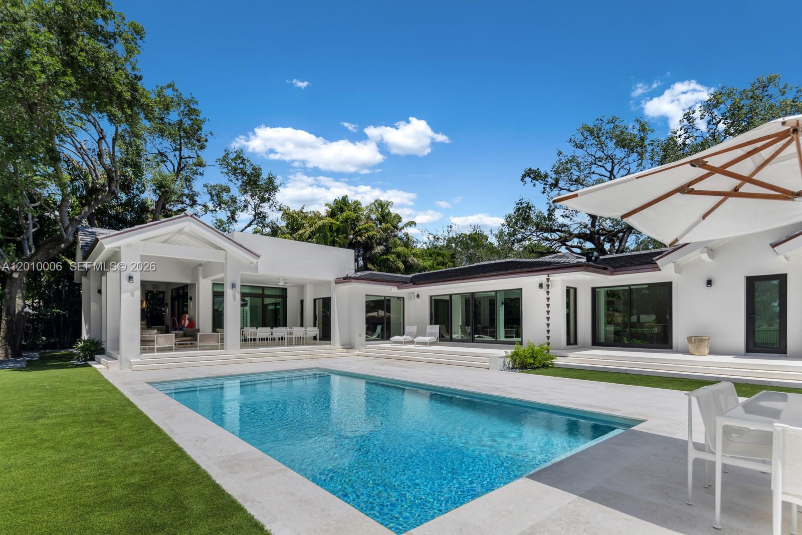4100 Pinta Ct Coral Gables, FL 33146