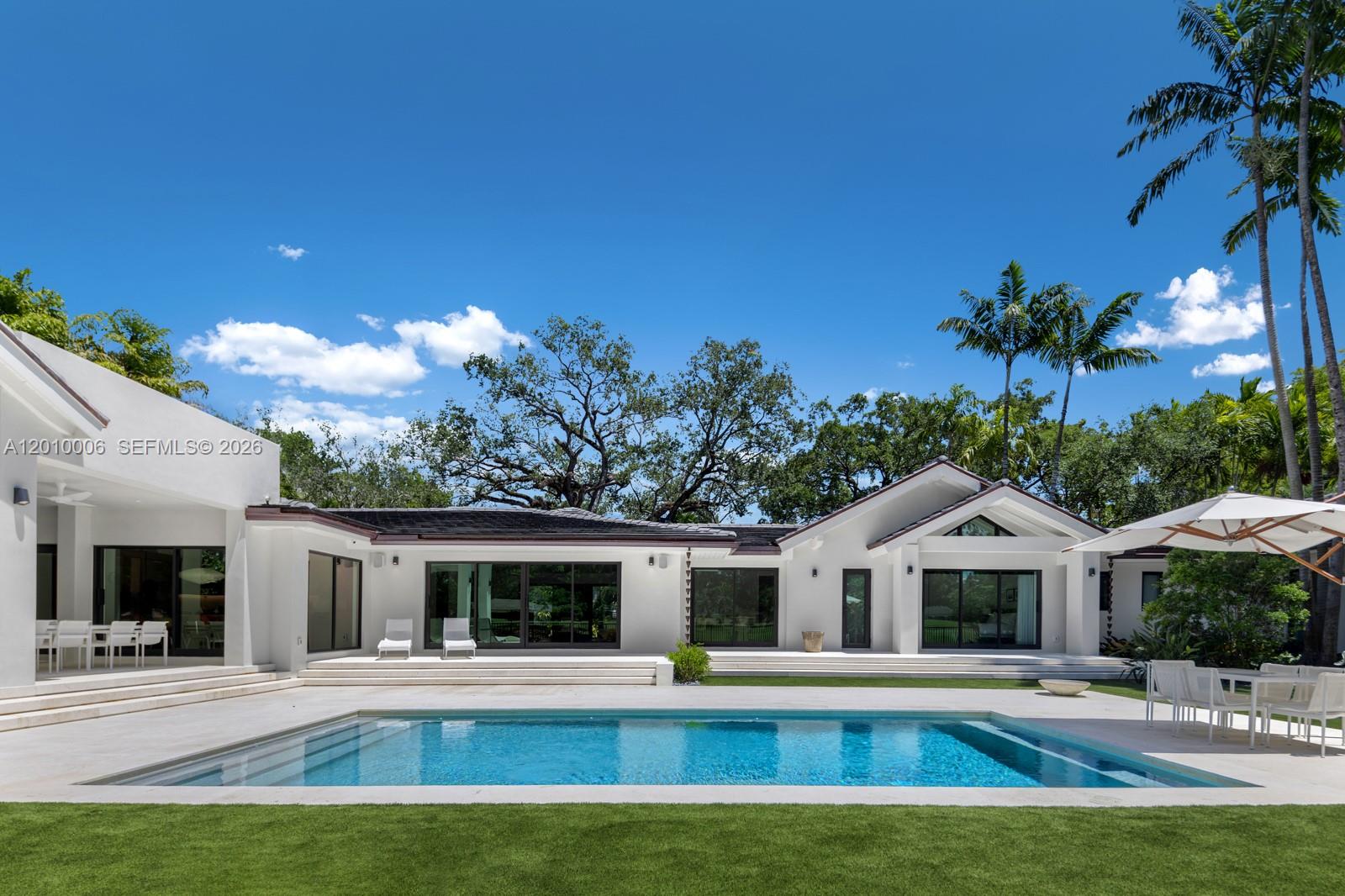 4100 Pinta Ct Coral Gables, FL 33146