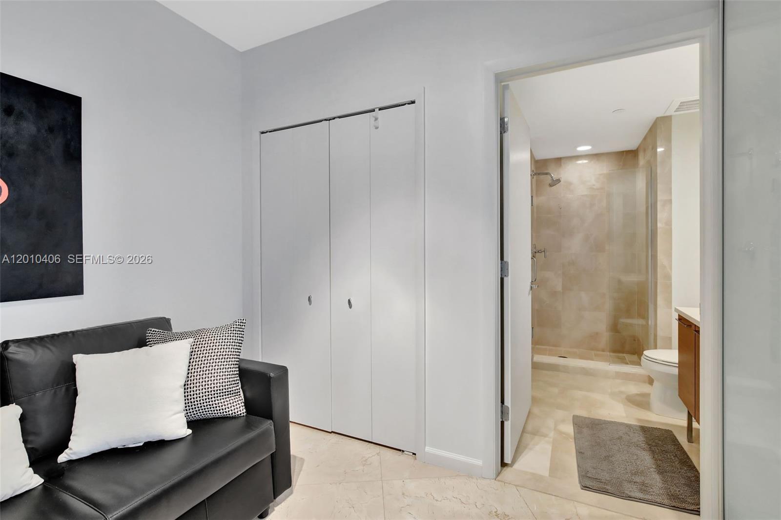 image Jade Beach22