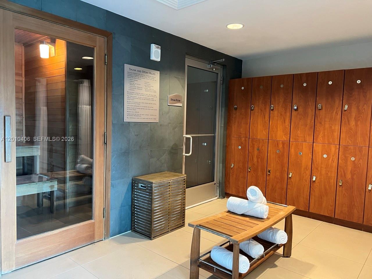 image Jade Beach46