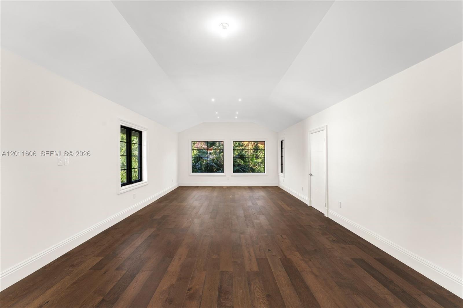 547 NE 57th St Miami, FL 33137