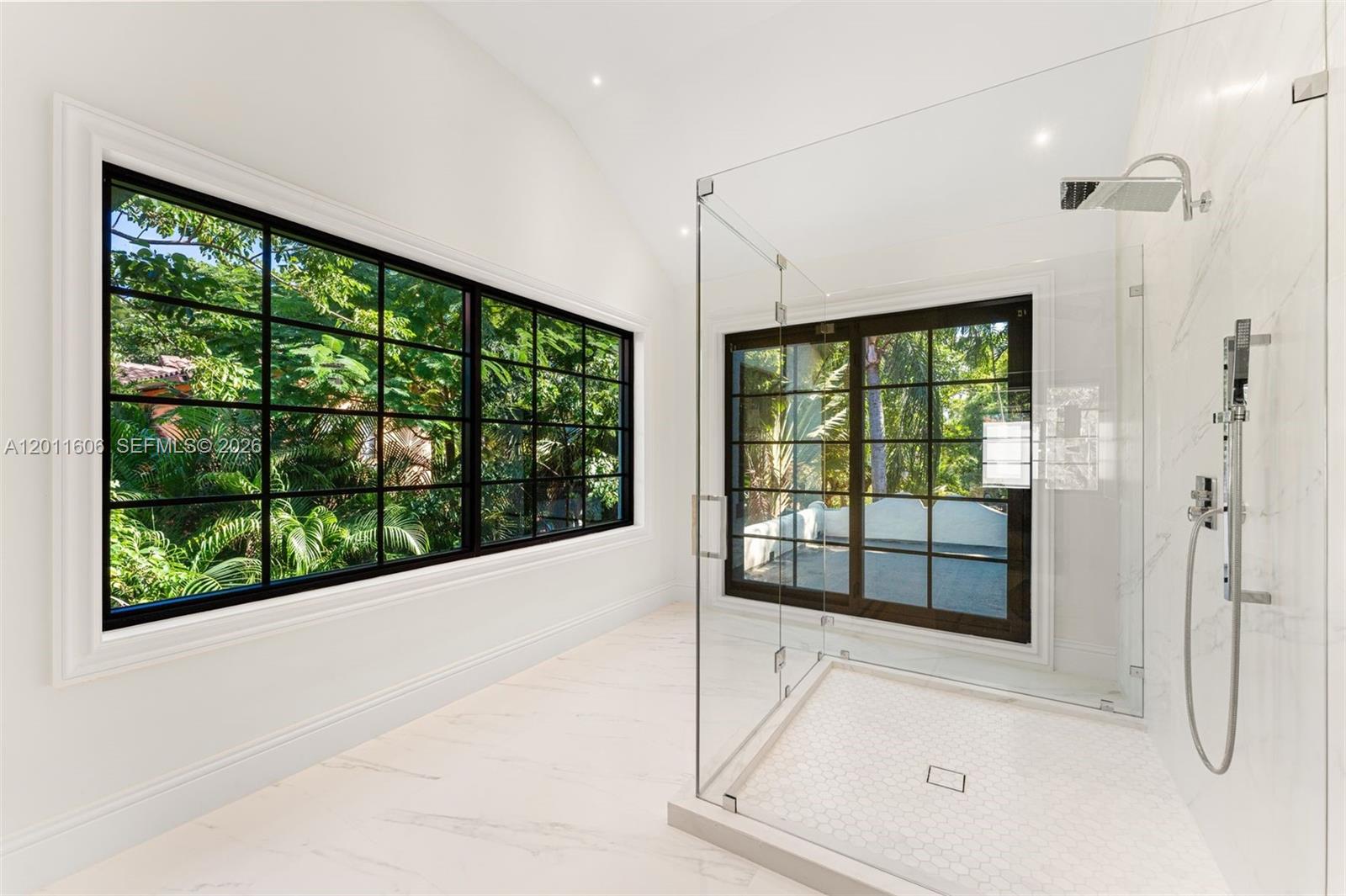547 NE 57th St Miami, FL 33137