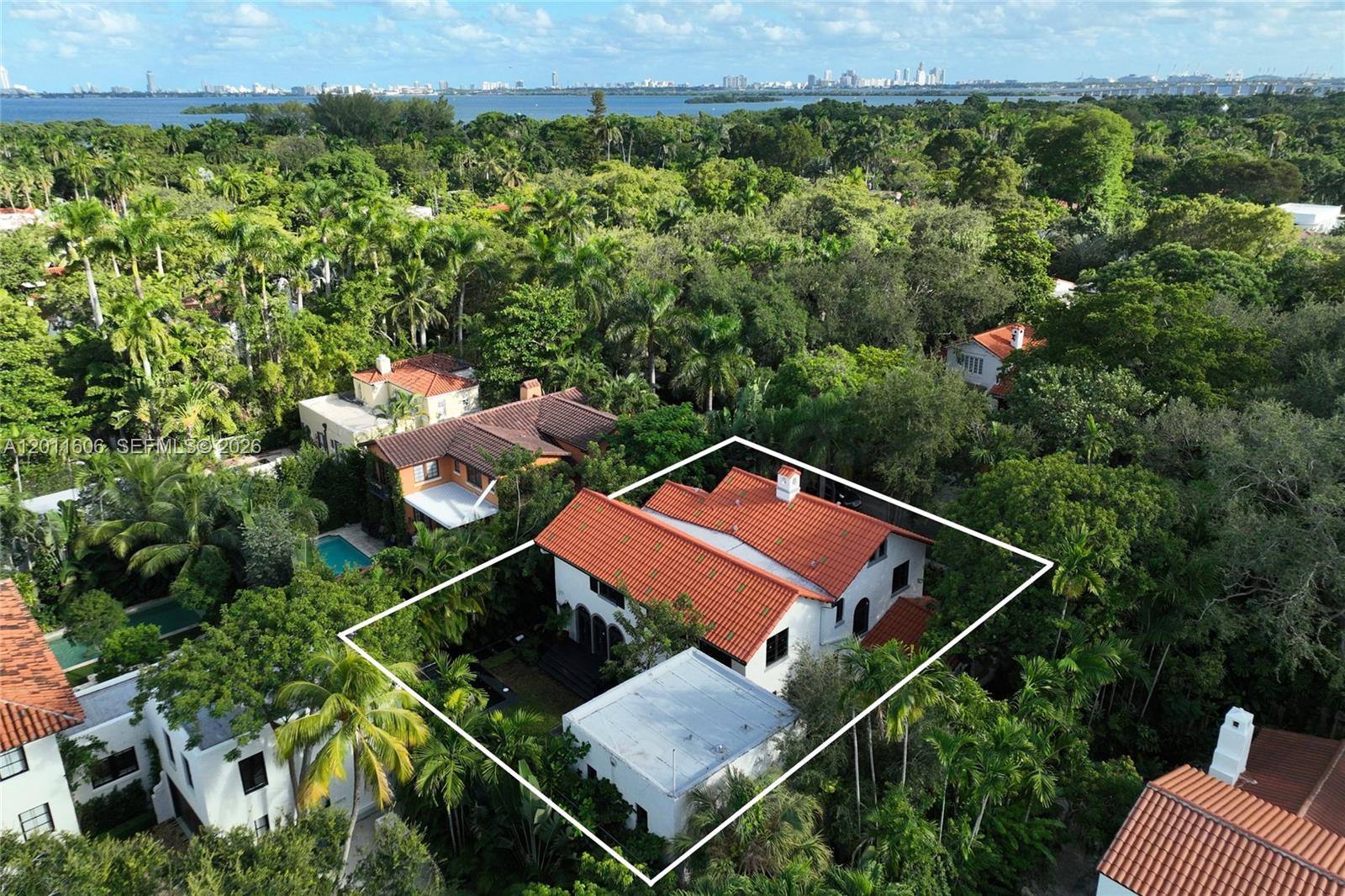 547 NE 57th St Miami, FL 33137