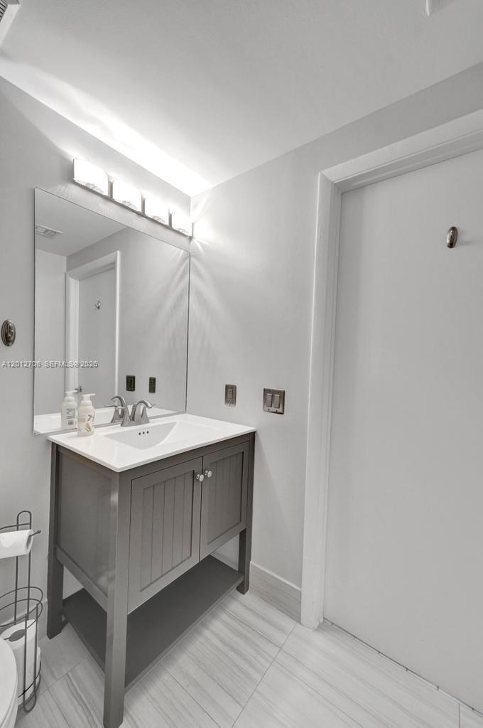 2475 Brickell Ave #804 Miami, FL 33129