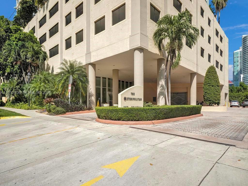 2475 Brickell Ave #804 Miami, FL 33129