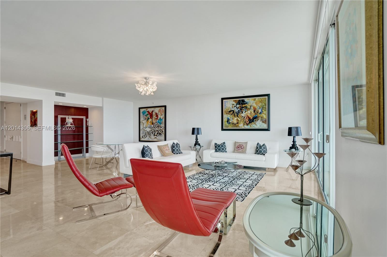 image Hamptons South32