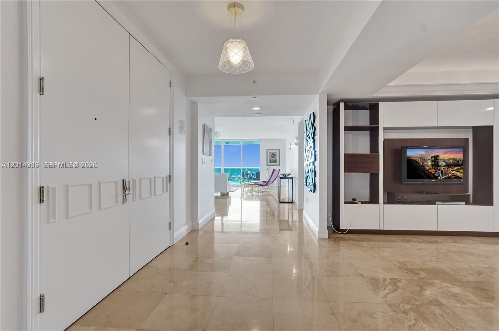 image Hamptons South45