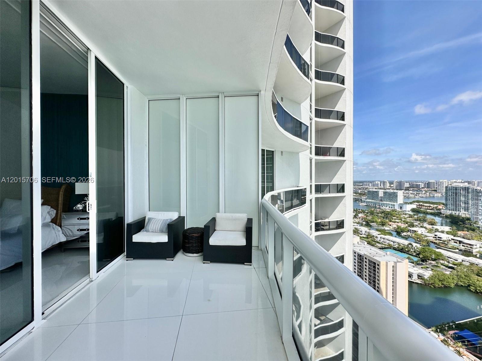 15811 Collins Ave #3302 Sunny Isles Beach, FL 33160