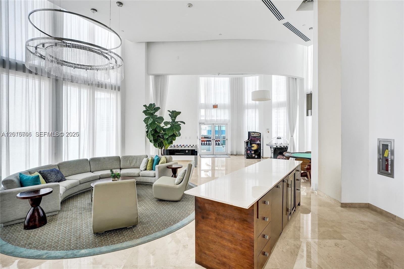 15811 Collins Ave #3302 Sunny Isles Beach, FL 33160