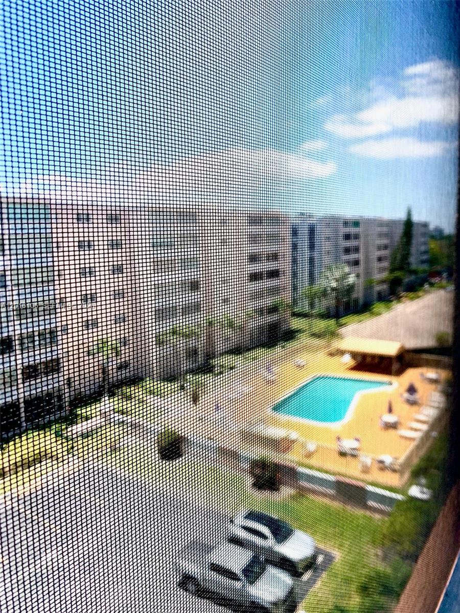 501 NE 14th Ave #601 Hallandale Beach, FL 33009