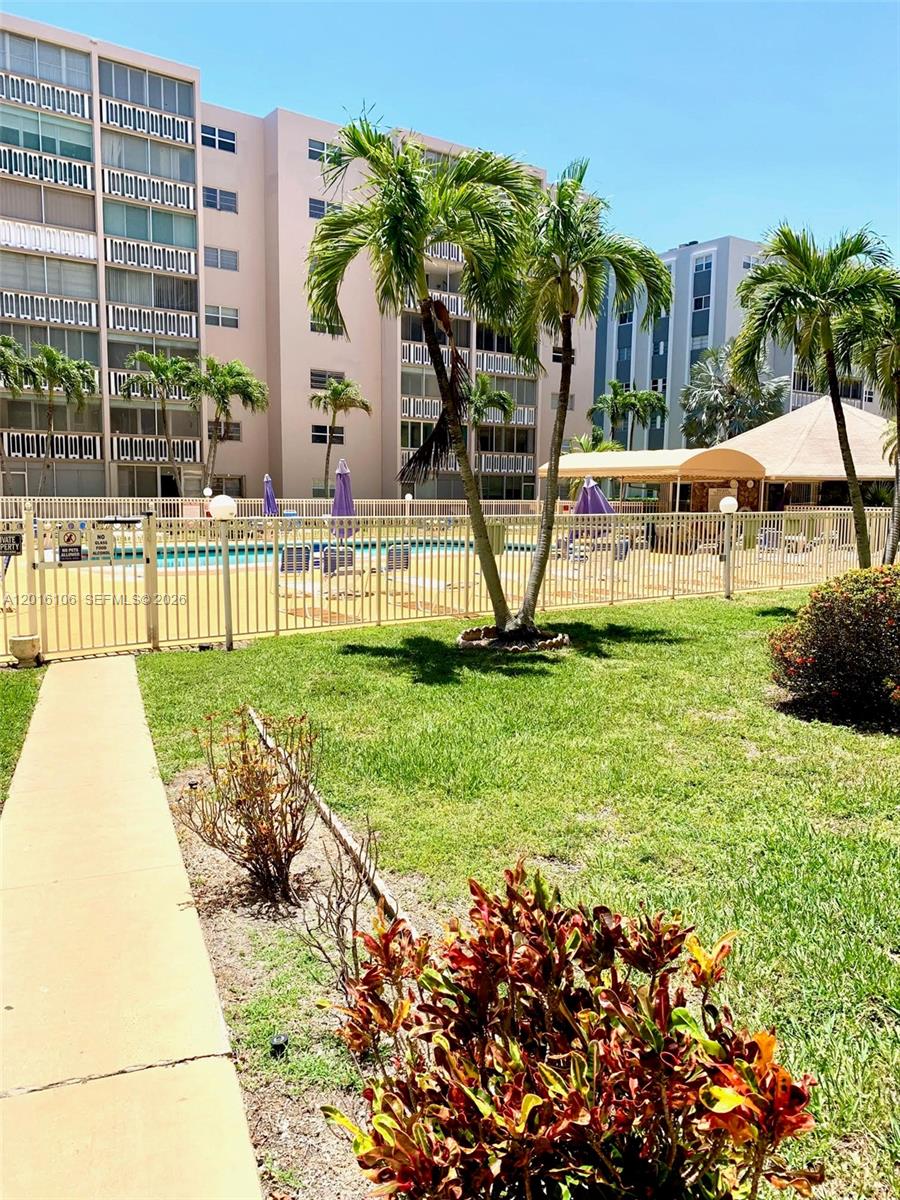 501 NE 14th Ave #601 Hallandale Beach, FL 33009