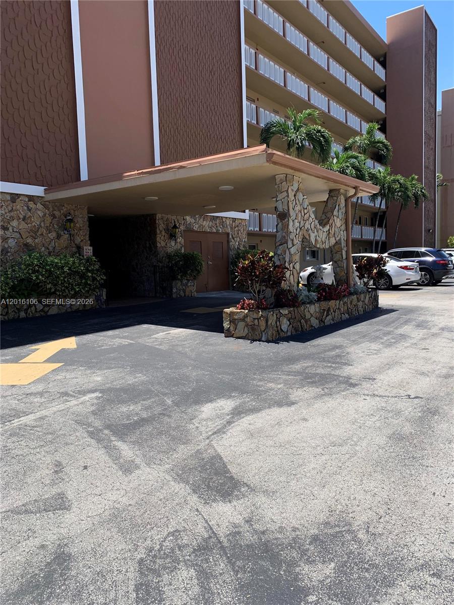 501 NE 14th Ave #601 Hallandale Beach, FL 33009