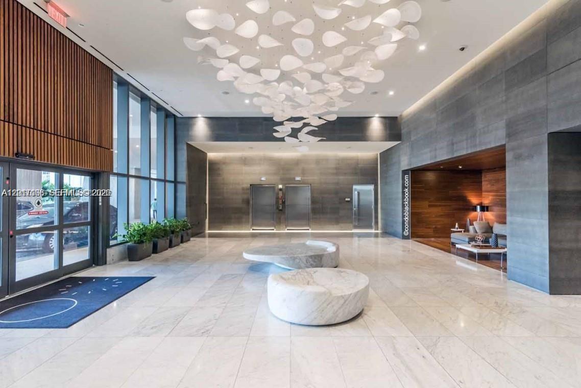 68 SE 6th St #2510 Miami, FL 33131