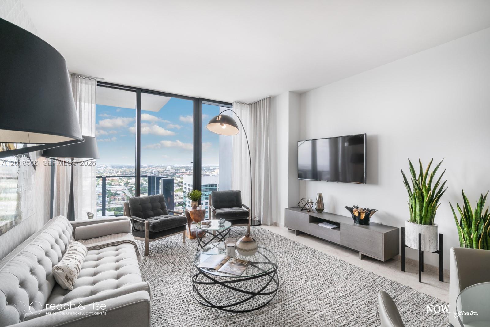 88 SW 7th St #2406 Miami, FL 33130