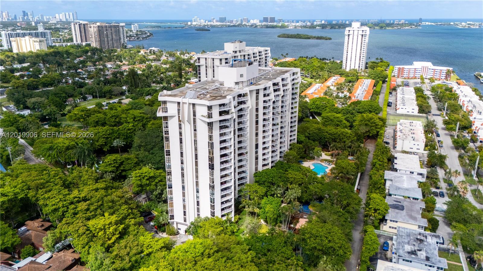 2000 Towerside Ter #311