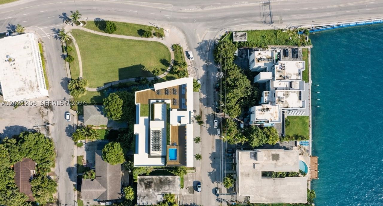 7860 NE Bayshore Ct #2C Miami, FL 33138