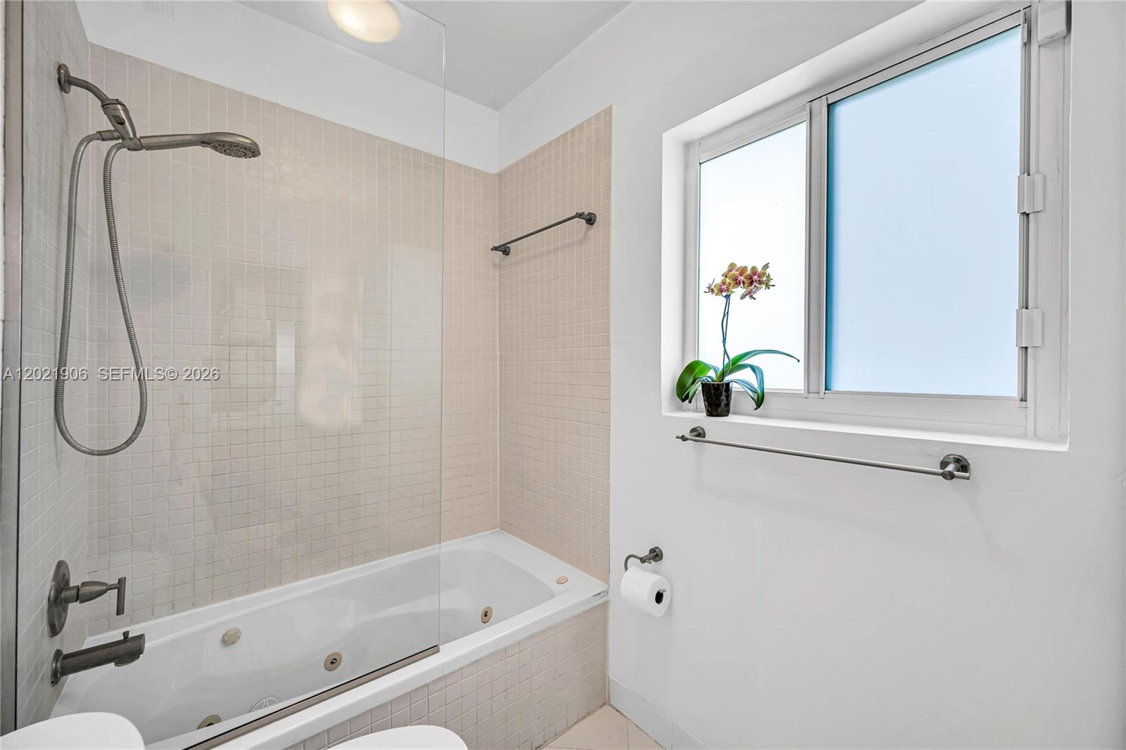 50 NE 110th St Miami Shores, FL 33161