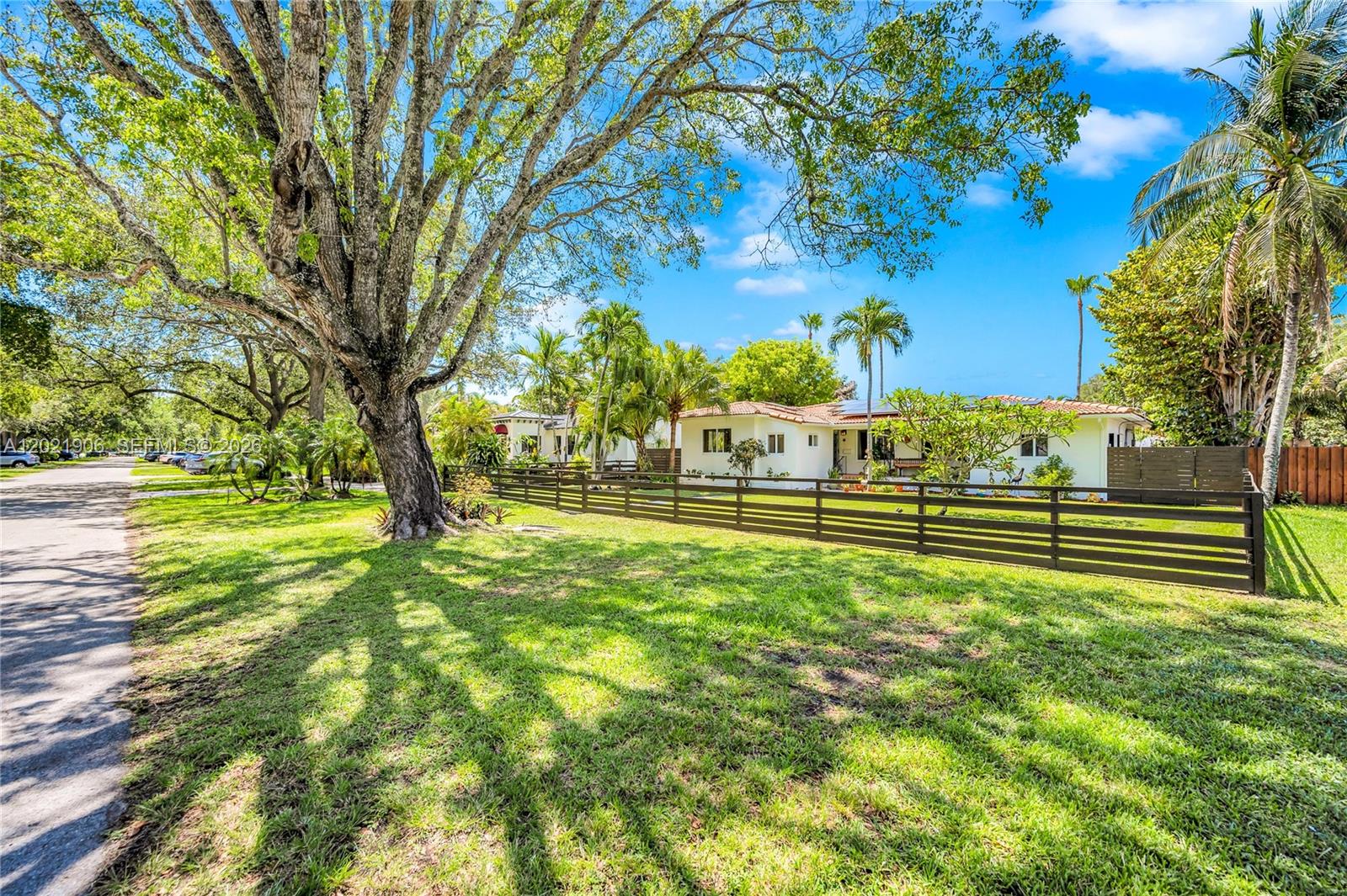 50 NE 110th St Miami Shores, FL 33161