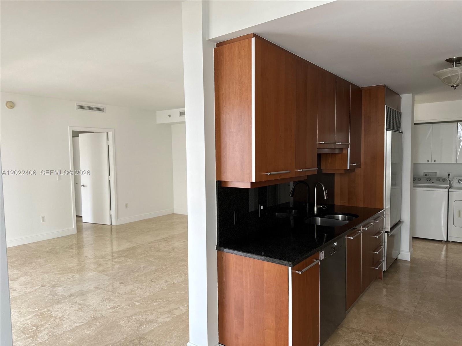 901 Brickell Key Blvd #2005 Miami, FL 33131