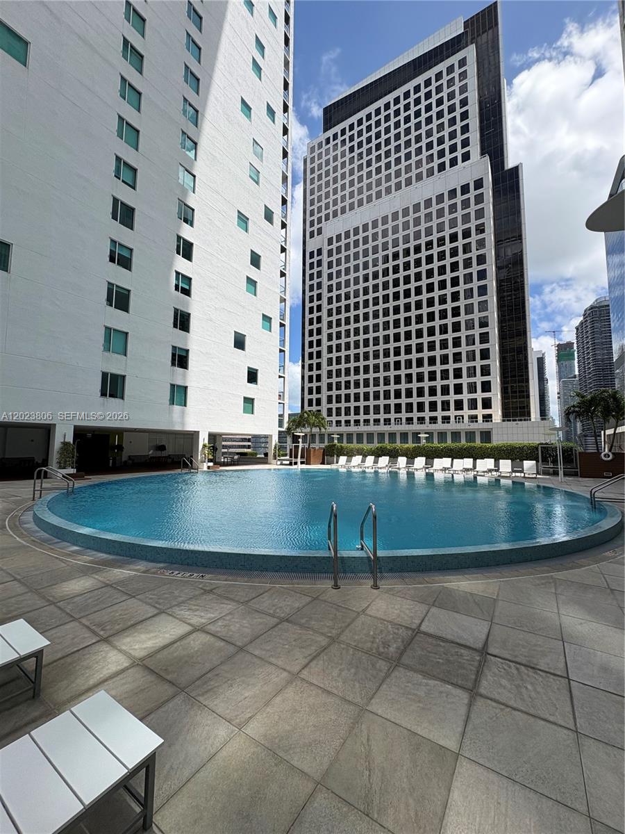 image 500 Brickell West10