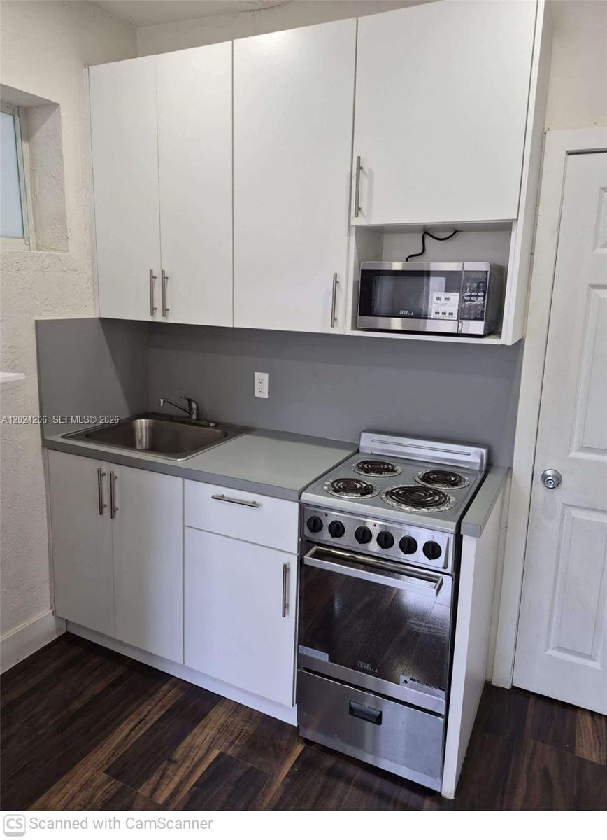 2420 NW 34th St Miami, FL 33142