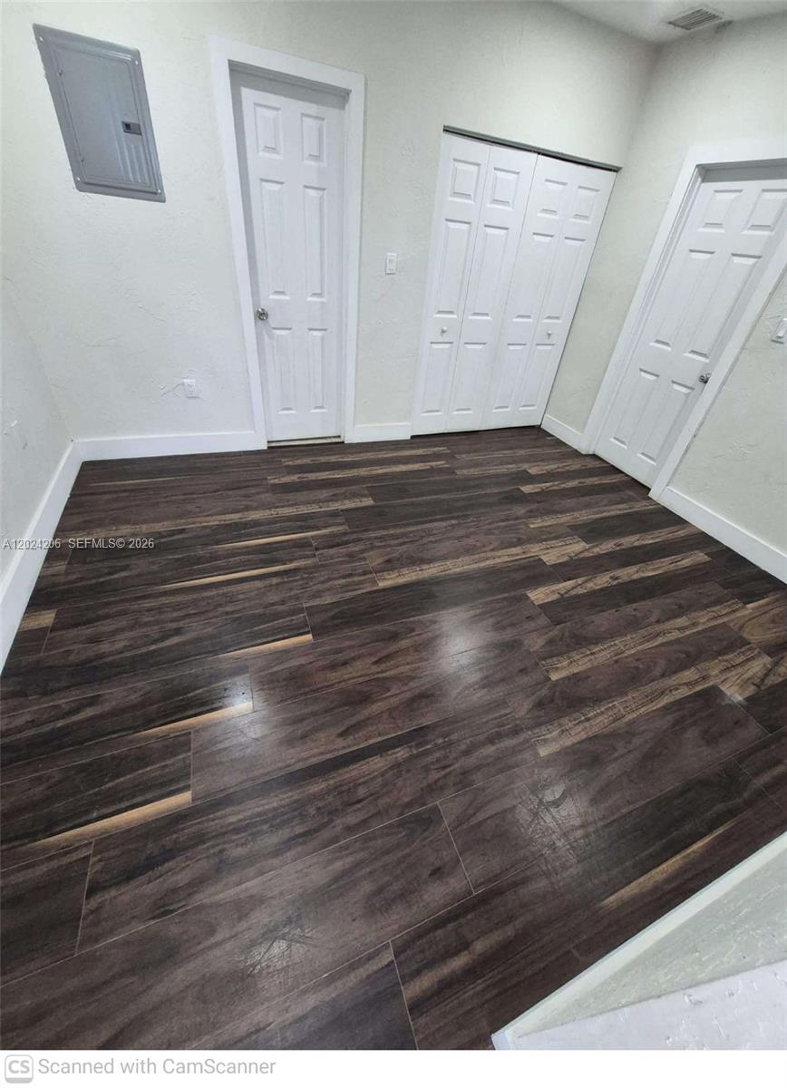2420 NW 34th St Miami, FL 33142