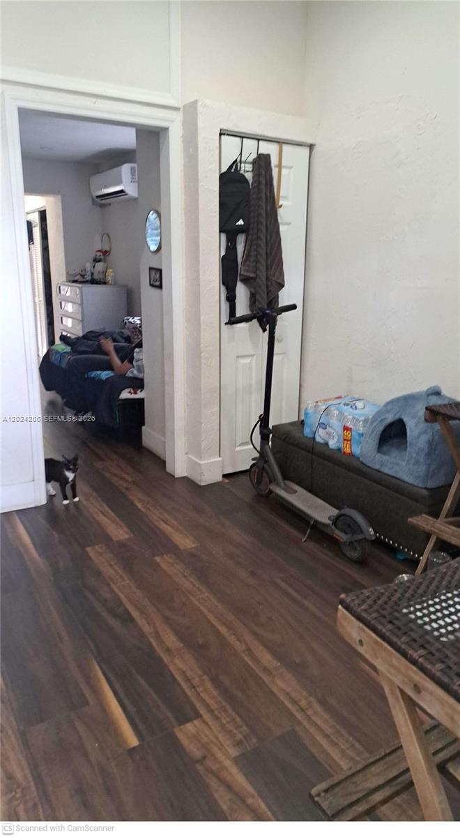 2420 NW 34th St Miami, FL 33142