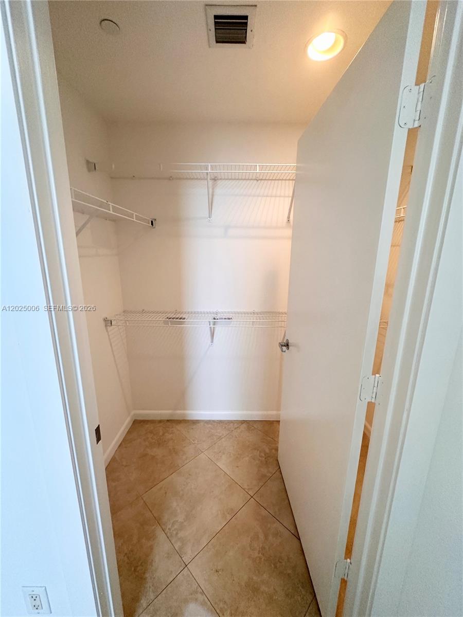 image 1060 Brickell - 10609
