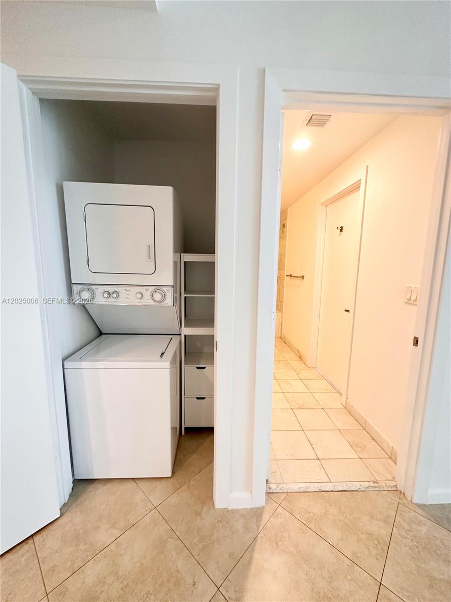 image 1060 Brickell - 106015