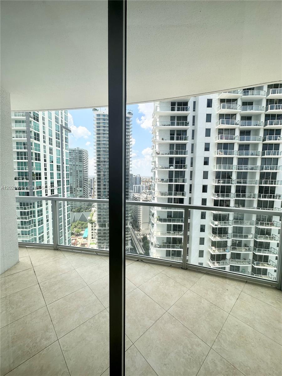 image 1060 Brickell - 10605