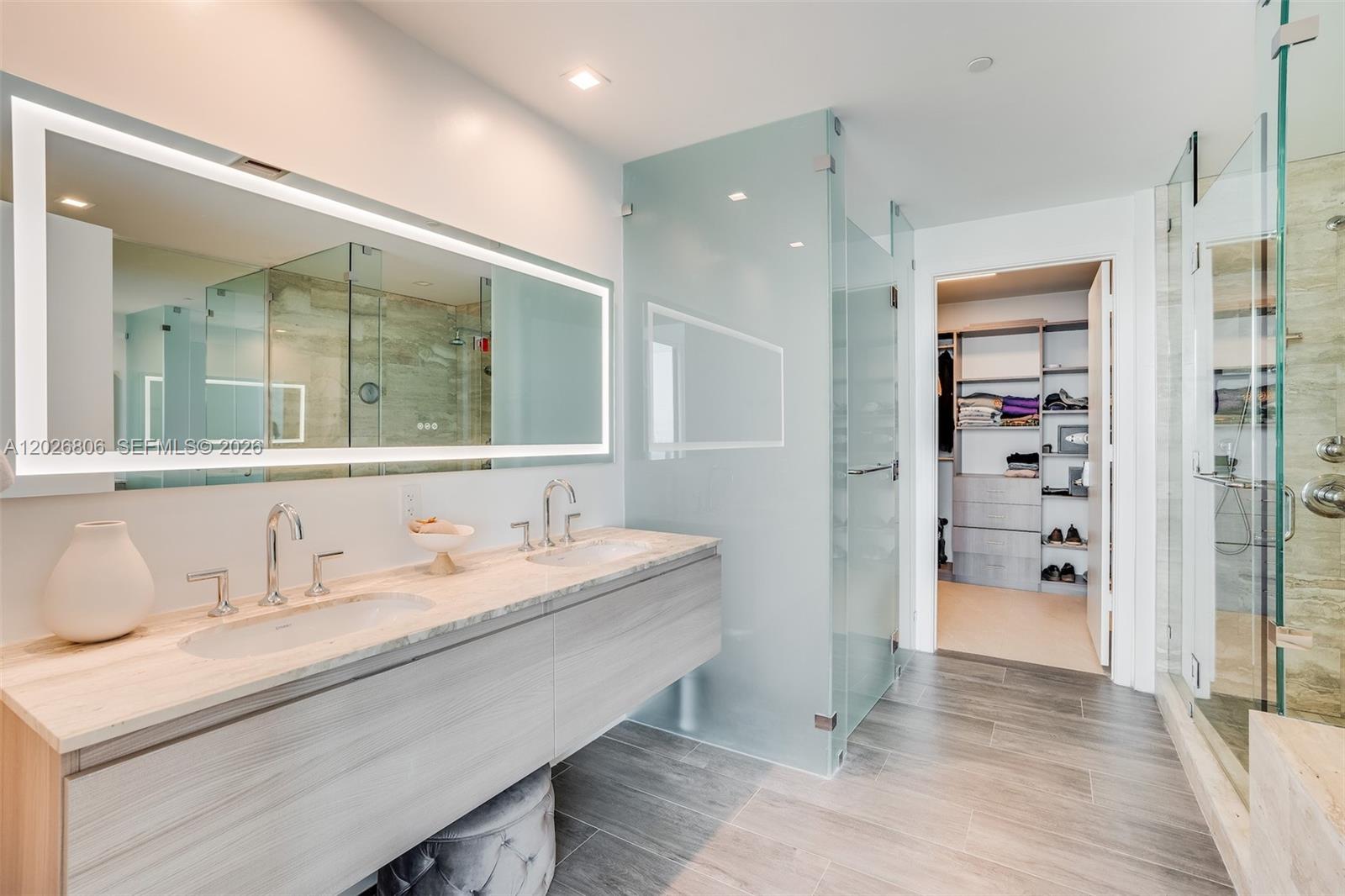 2900 NE 7th Ave #3702 Miami, FL 33137