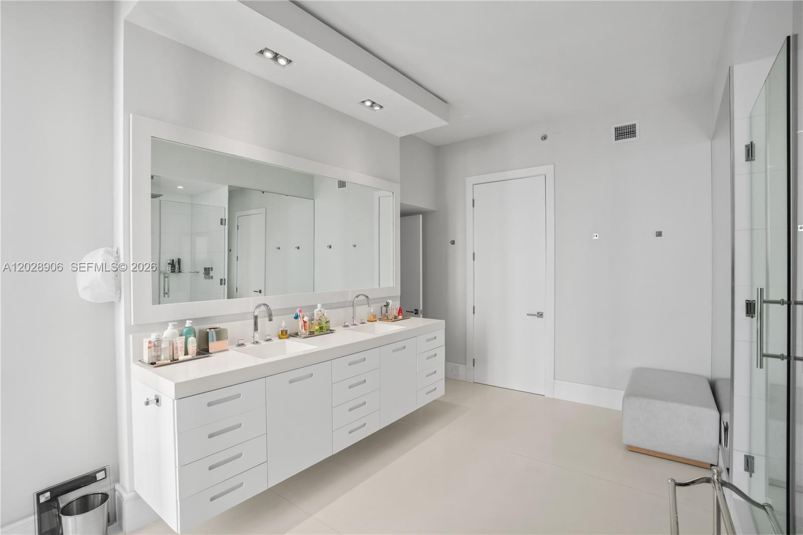15811 Collins Ave #2601 Sunny Isles Beach, FL 33160