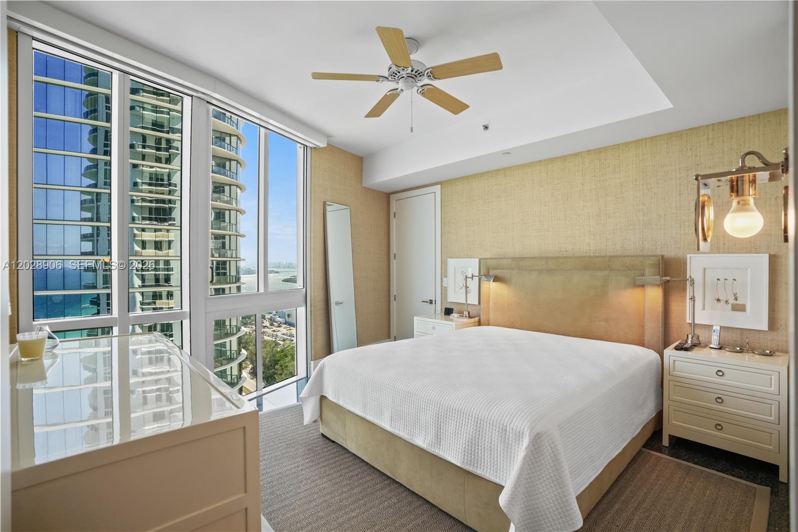 15811 Collins Ave #2601 Sunny Isles Beach, FL 33160