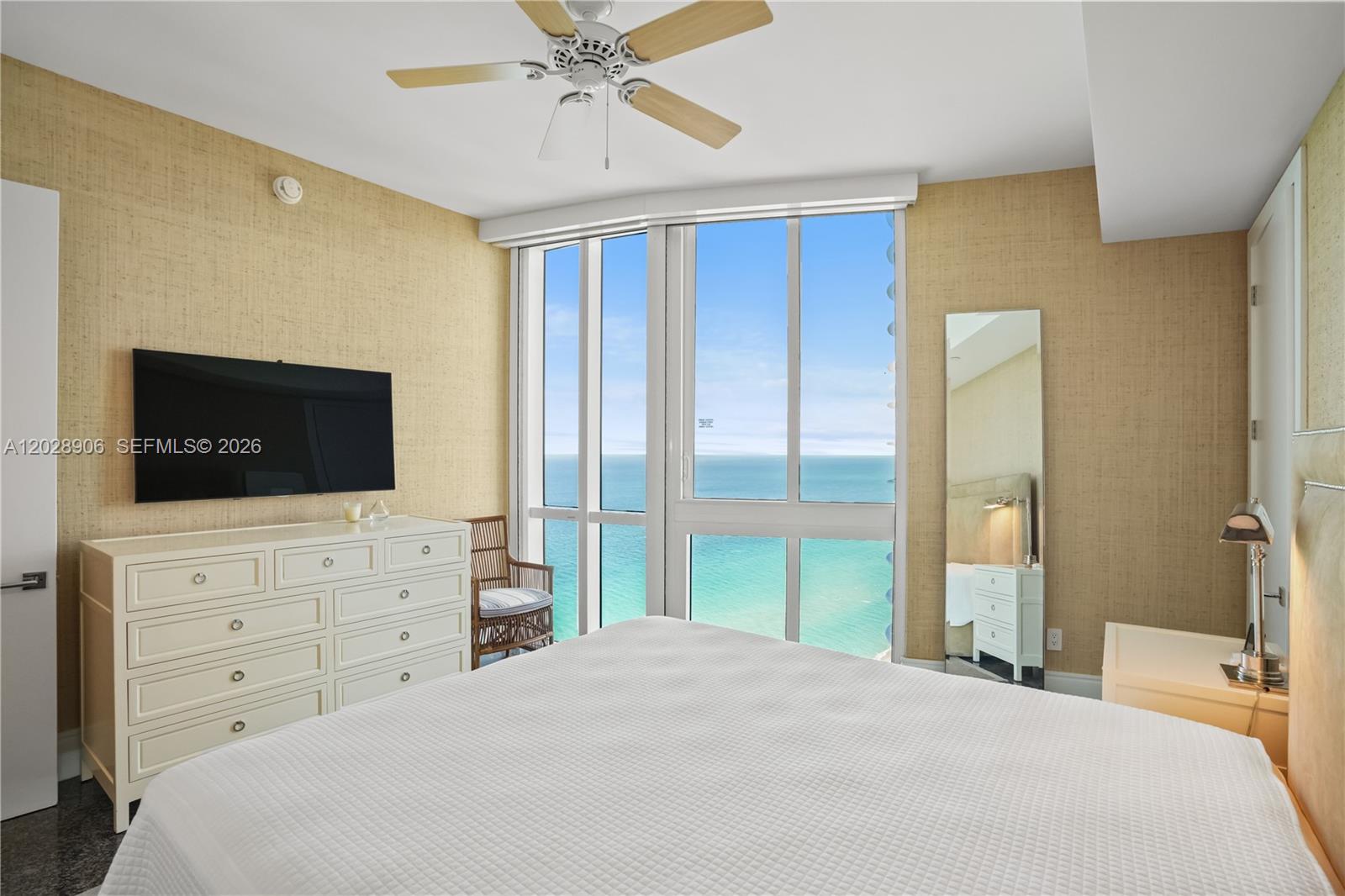 15811 Collins Ave #2601 Sunny Isles Beach, FL 33160