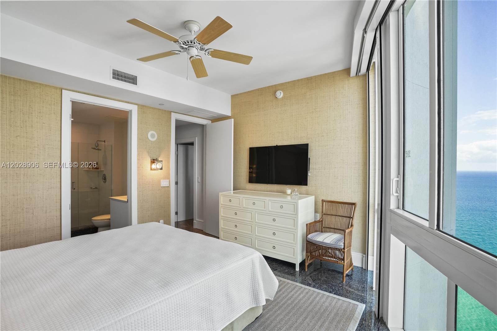 15811 Collins Ave #2601 Sunny Isles Beach, FL 33160