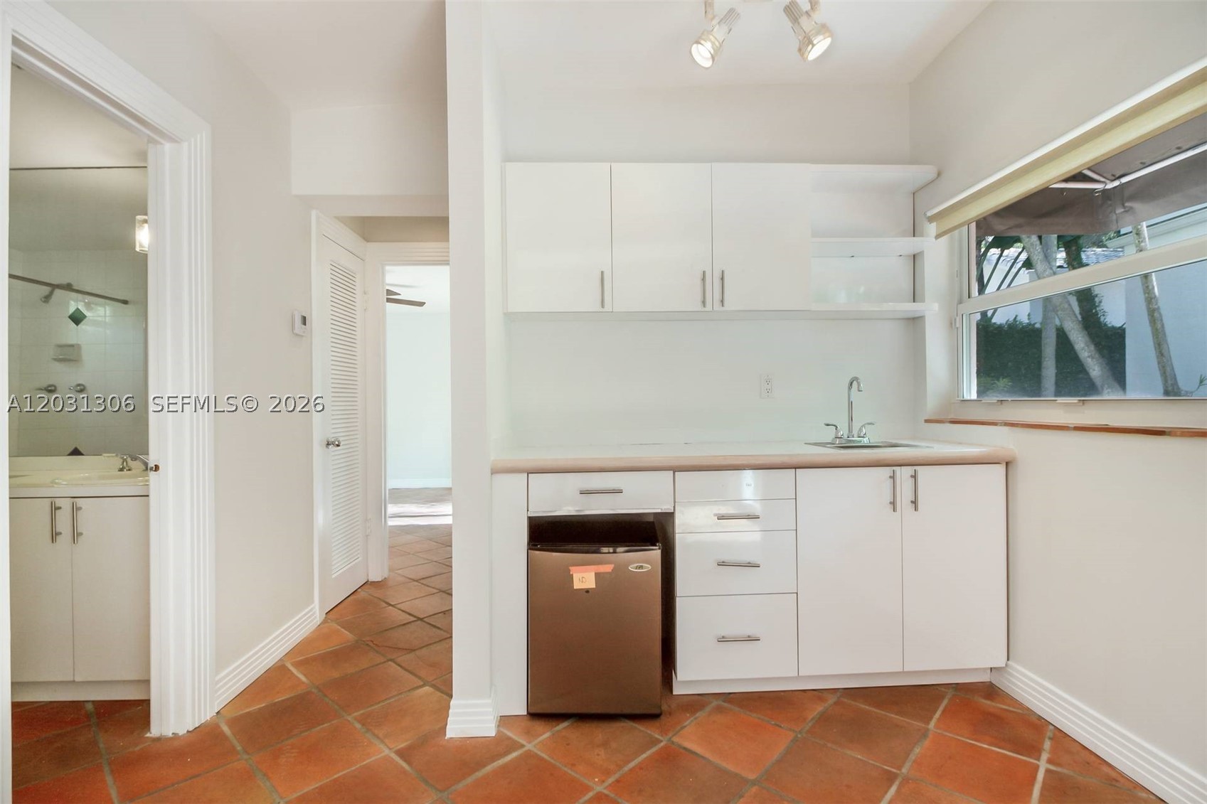 4051 Ensenada Ave Miami, FL 33133