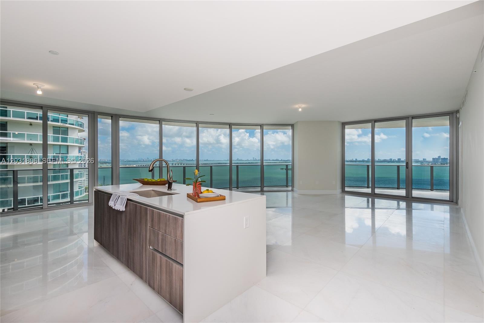 image Aria on the Bay1