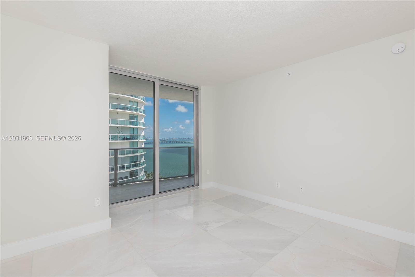 image Aria on the Bay21