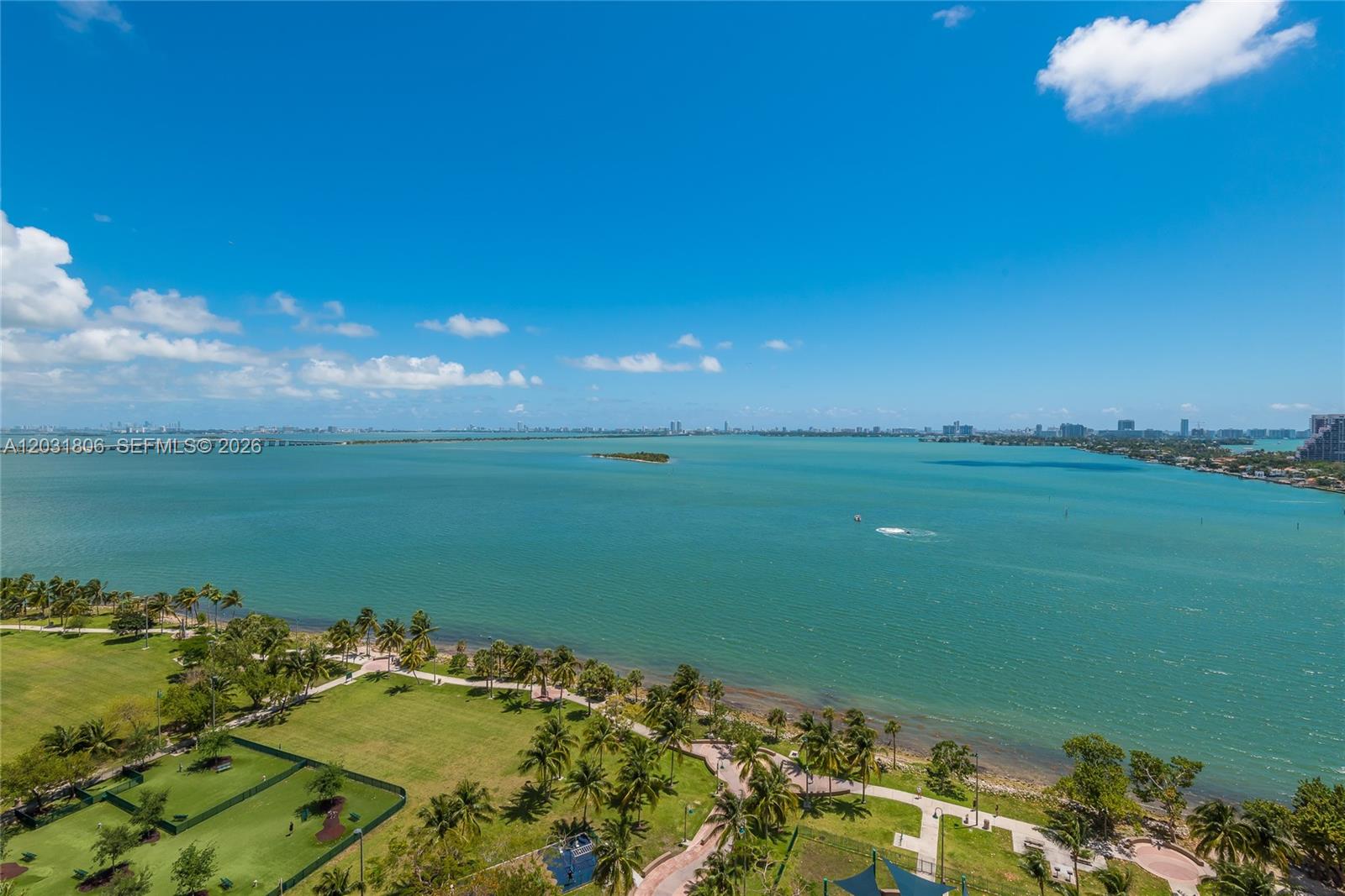 image Aria on the Bay30