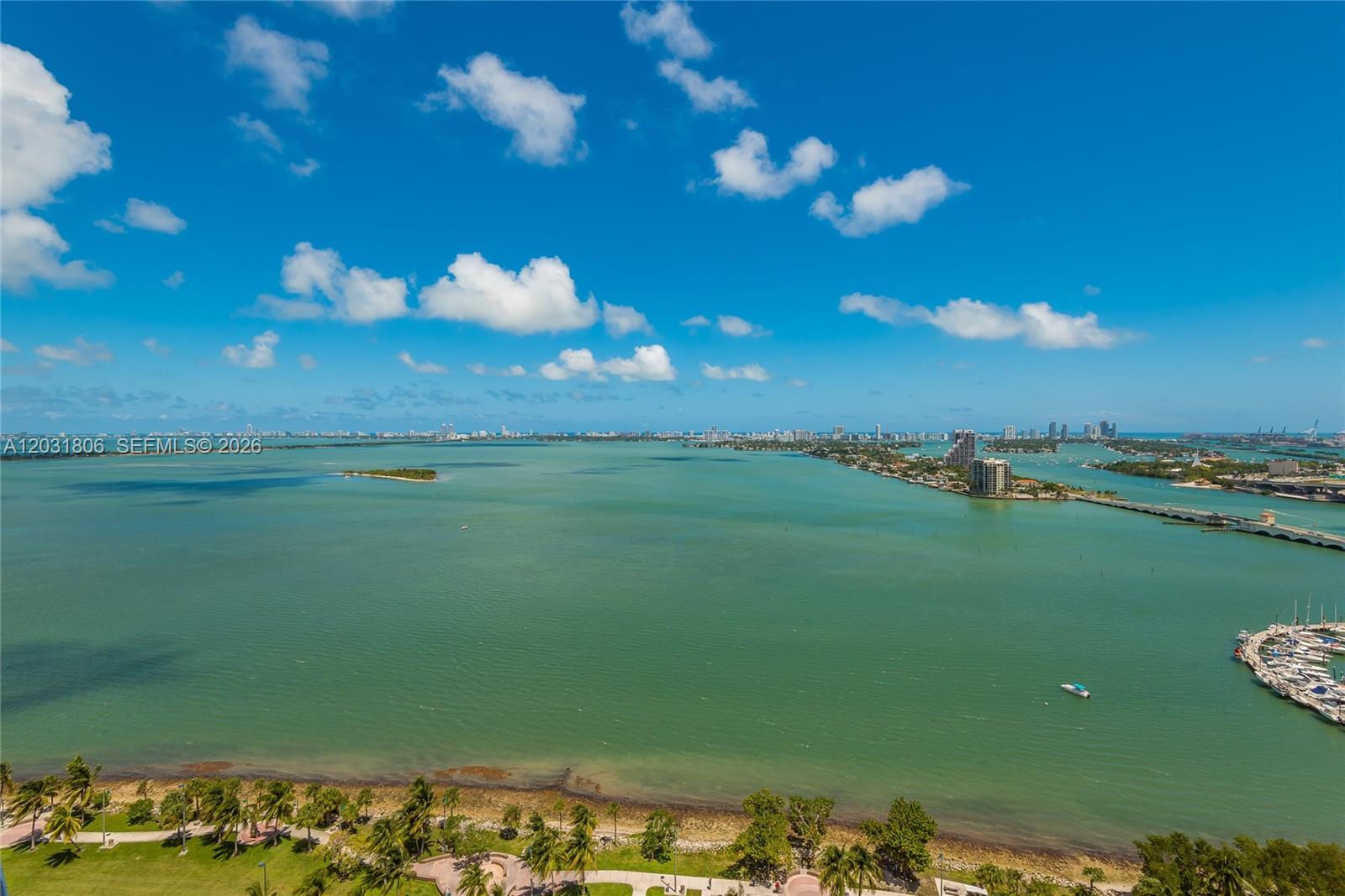 image Aria on the Bay41
