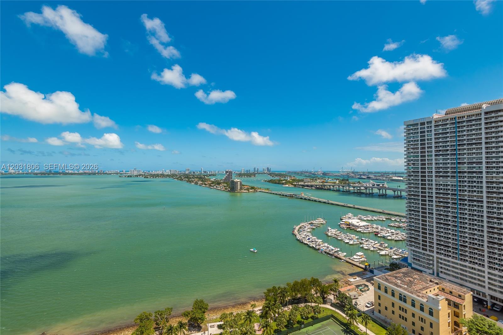 image Aria on the Bay42